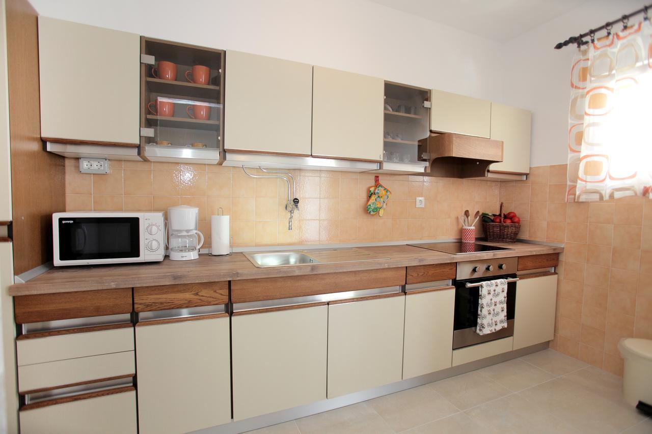Apartment Carmen โตรกีร์ ภายนอก รูปภาพ